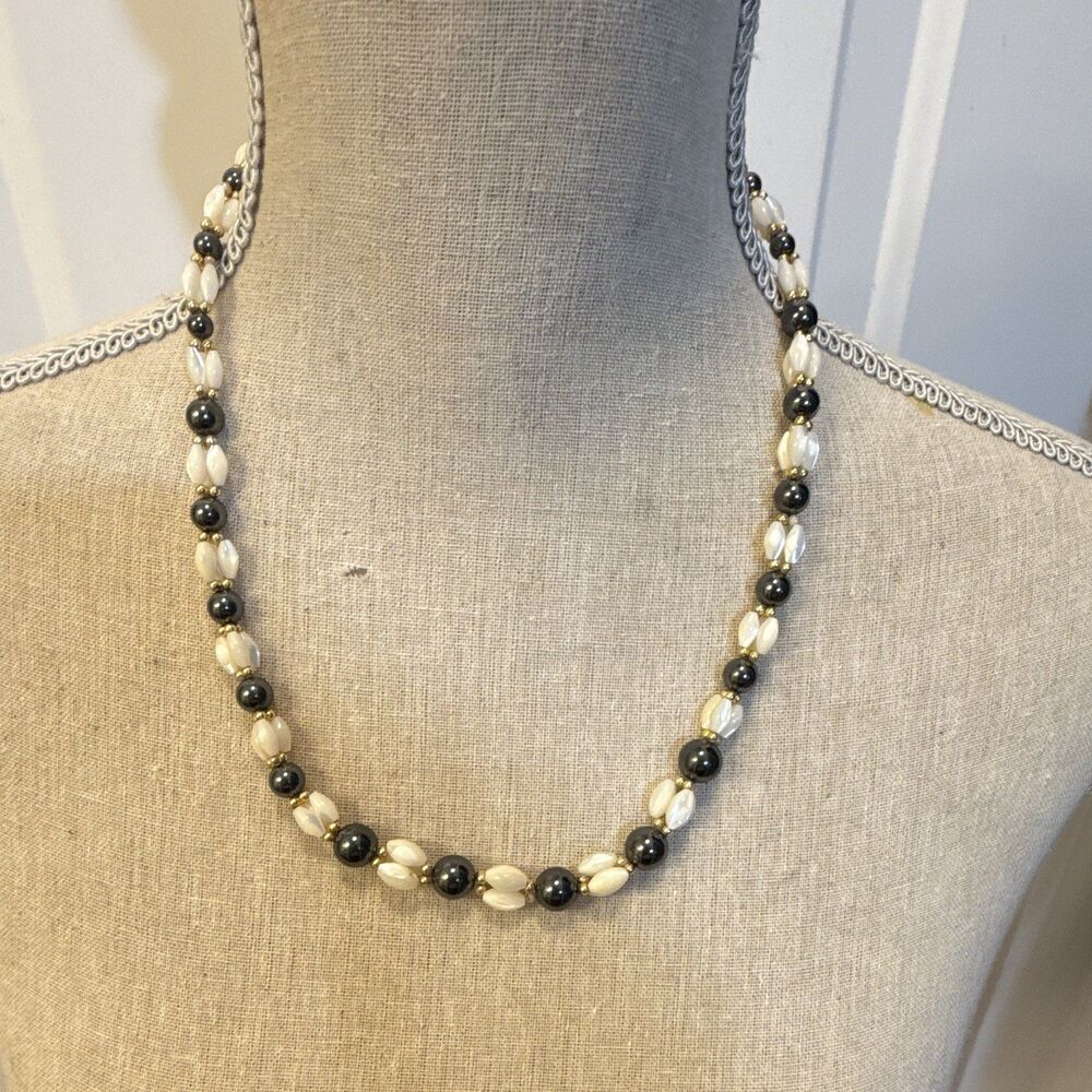 Vintage Gray White Gold Tone Glass Beaded Necklace 20 in Round Oval Barrel Clasp
